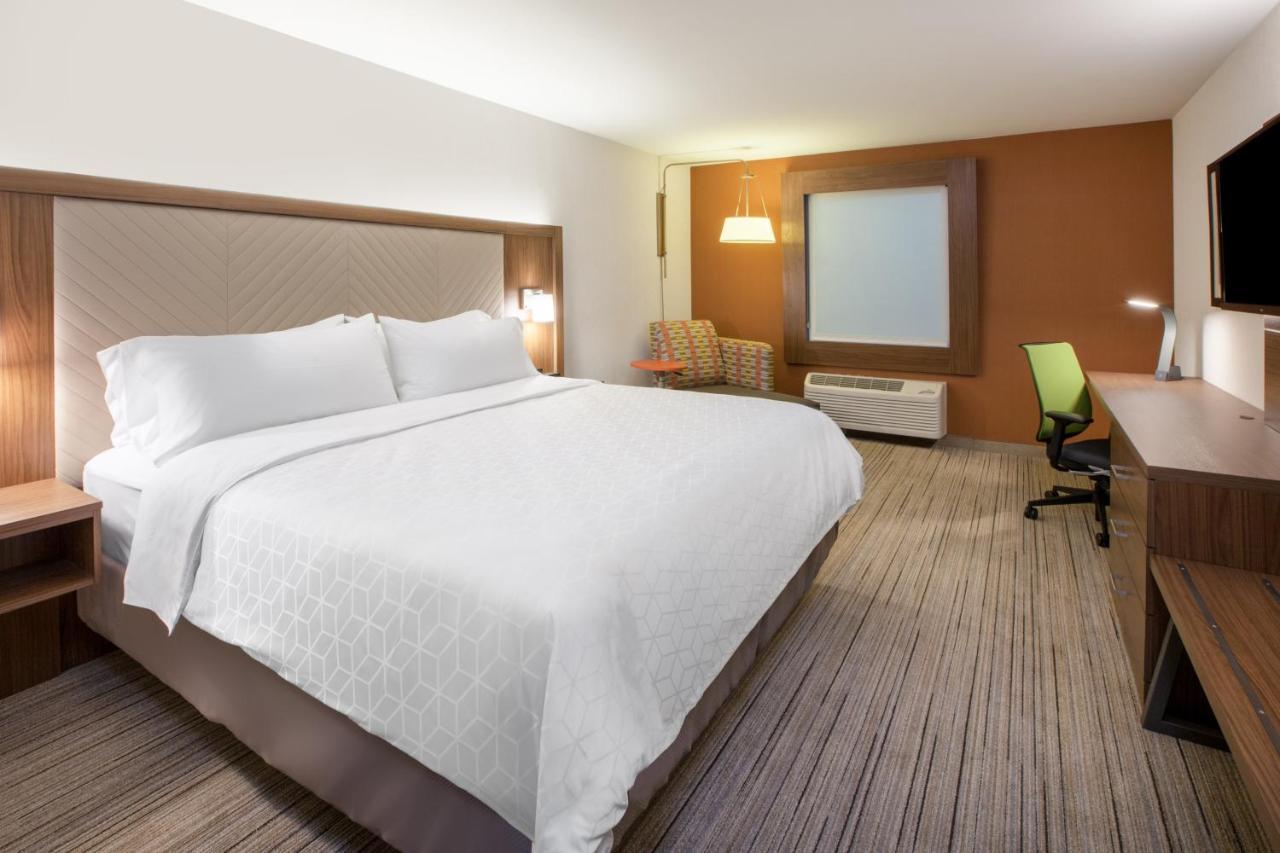 Holiday Inn Express - Oak Grove By Ihg Exterior photo