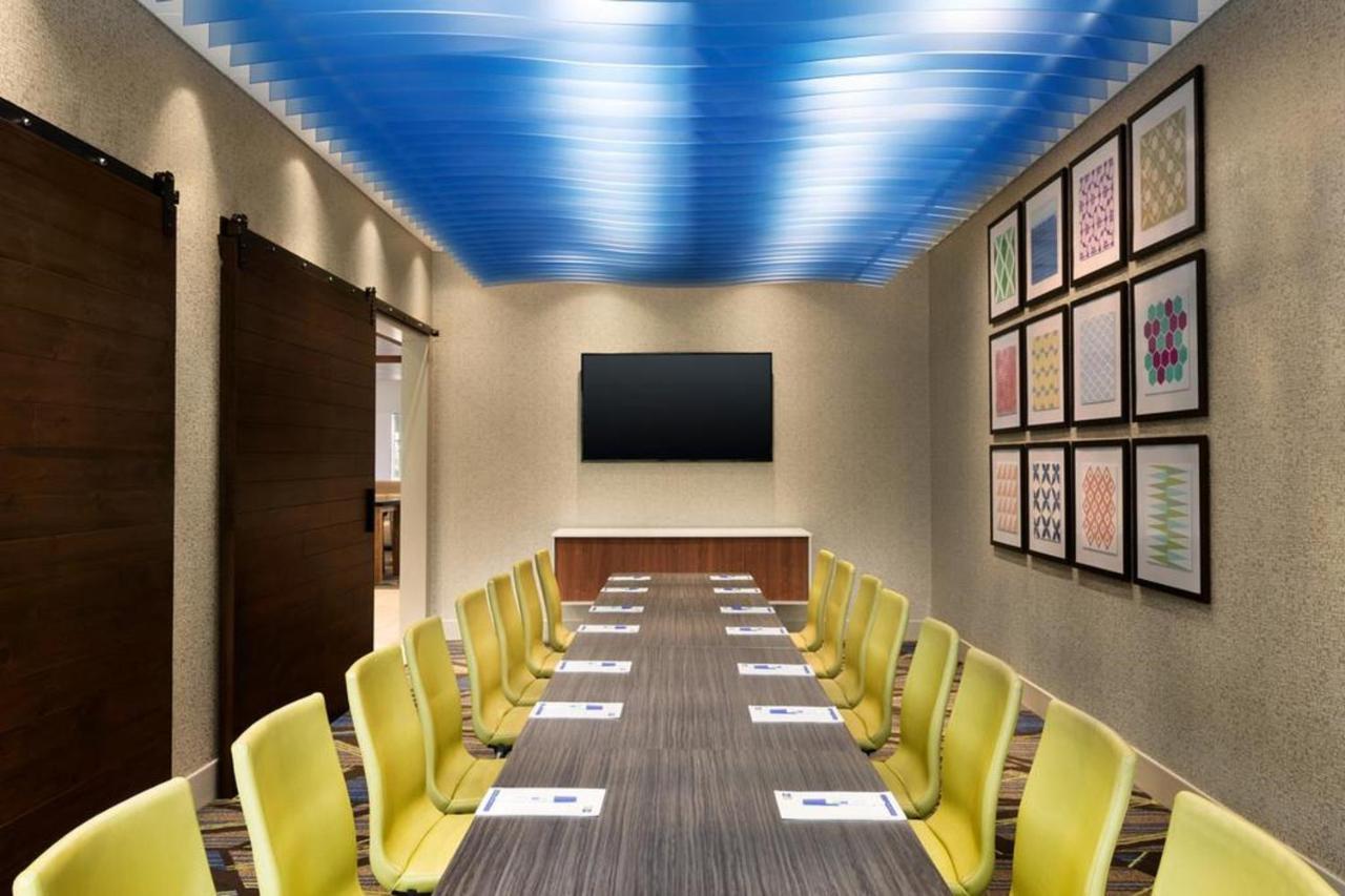 Holiday Inn Express - Oak Grove By Ihg Exterior photo